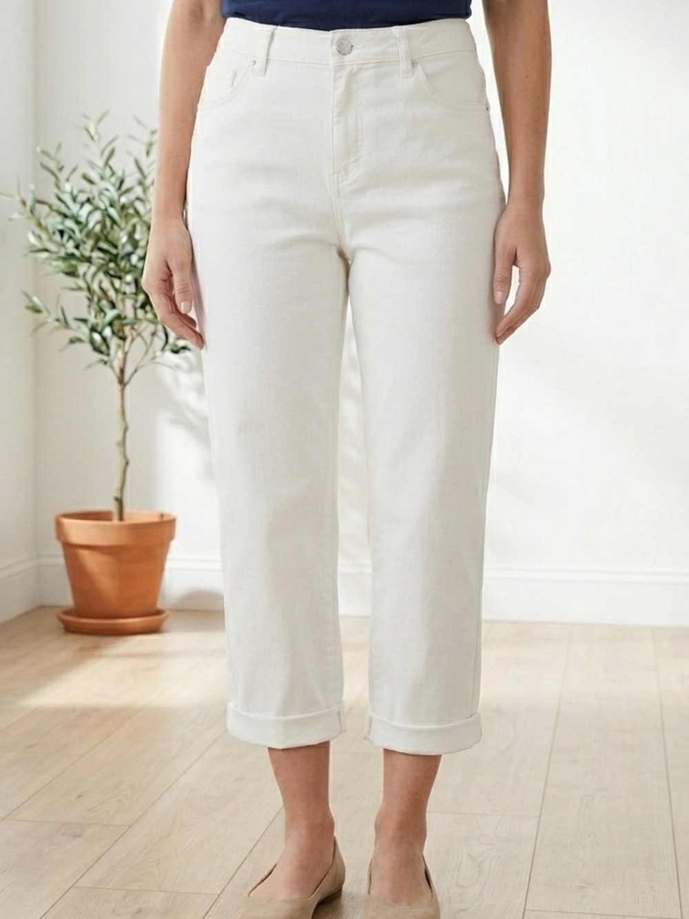 Gloria Vanderbilt White Amanda Capri High-Waist Cropped Stretch Denim Pants Sz 4 - Picture 2 of 16